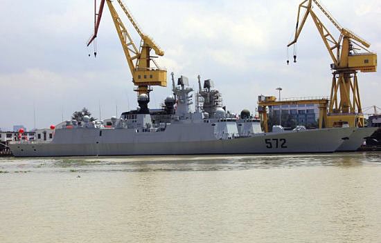 Tàu hộ vệ tên lửa Hoành Thủy Type 054A của Hạm đội Nam Hải, Hải quân Trung Quốc.